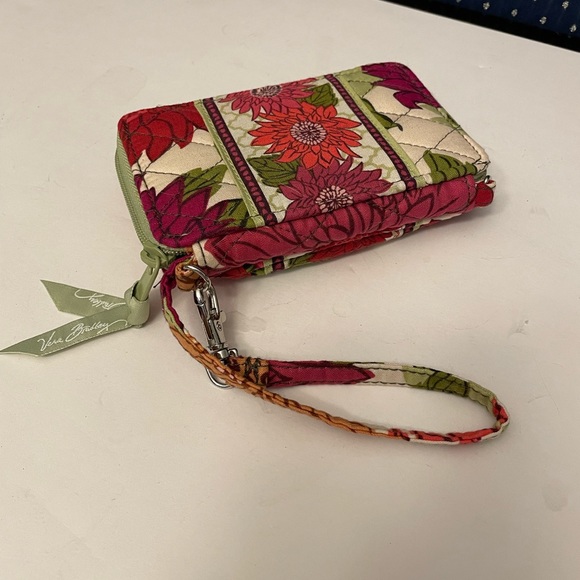 Vera Bradley Wristlet - Picture 2 of 4